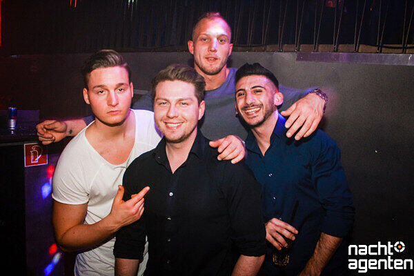 Klicken Sie sich durch die Partybilder aus den Münchner Clubs von Samstagabend. Finden Sie sich wieder?