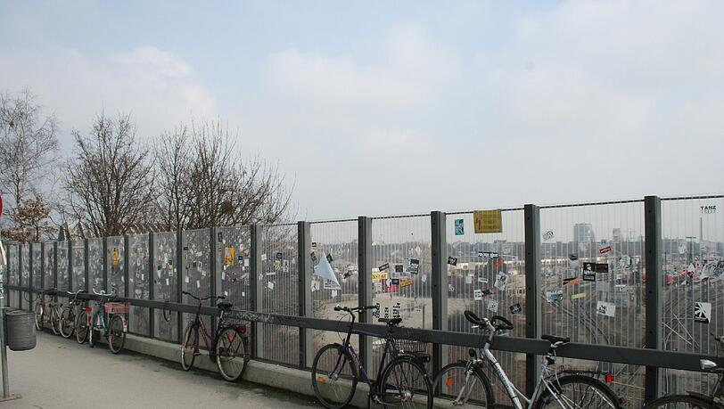 An der Friedenheimer Brücke soll ein neuer Radl- und Fußweg entstehen. An der Friedenheimer Brücke soll ein neuer Radl- und Fußweg entstehen.