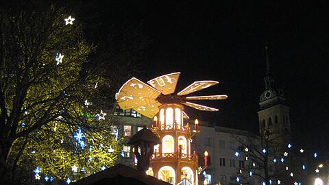 Christkindlmarkt oder märchenhafter Traum? AZ-Leser Franz Meyer hat diese Fotos gemacht.