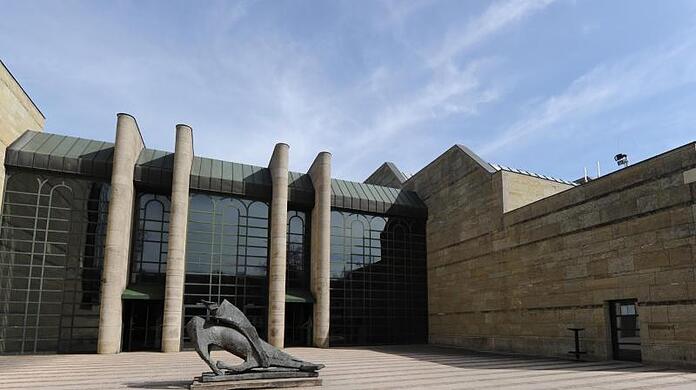 Blick auf die neue Pinakothek in München.