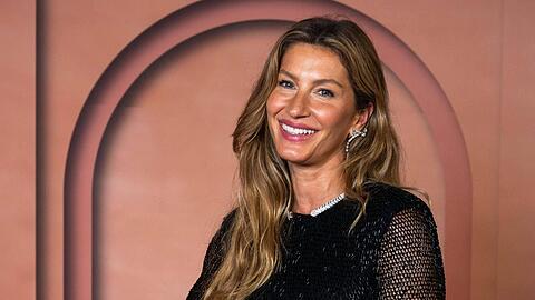 Supermodel Gisele B&uuml;ndchen ist offenbar erneut den Bund der Ehe eingegangen.