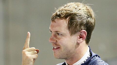 Der typische Vettel-Finger: Schafft er es in Singapur vorzeitig zum zweiten Mal Formel-1-Weltmeister zu werden?