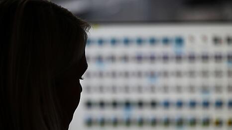 Die sichergestellten Dateien werden nun ausgewertet. (Symbolbild)