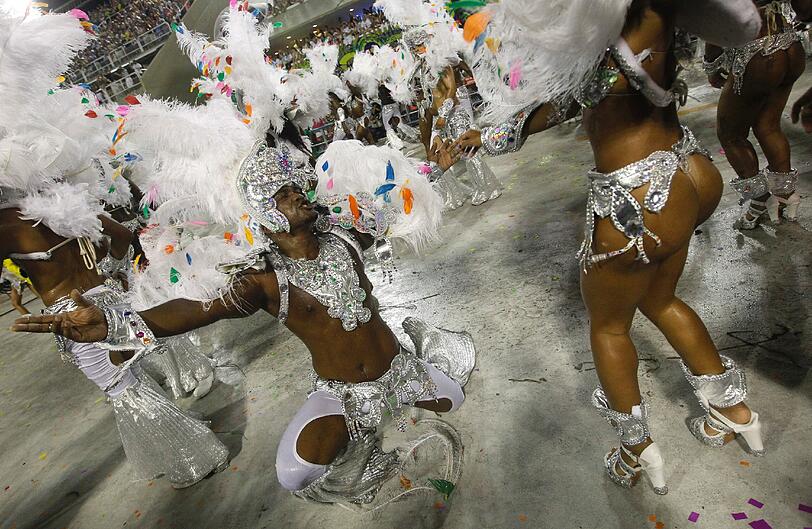 Samba in Rio 2012: Die Bilder vom Zuckerhut. Mit Fergie und Jennifer Lopez