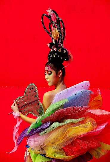 Schrille Outfits, nackte Haut. Das Internationale Bodypainting Festival in Daegu, Süd-Korea. Hier sind die schönsten Fotos.