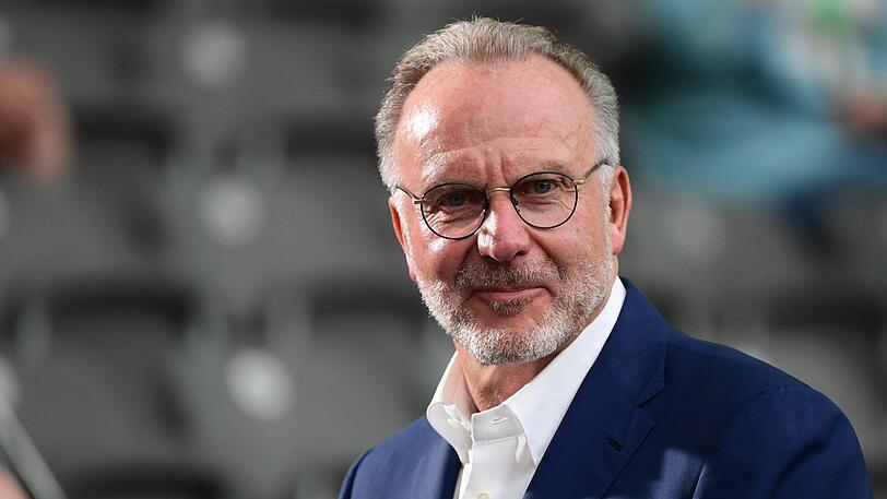 Karl-Heinz Rummenigge setzt sich für eine Vergabe der Weltfußballer-Auszeichnung ein.