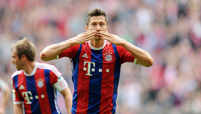 Robert Lewandowksi war mit zwei Toren der Wegbereiter beim 3:0-Erfolg des FC Bayern gegen Eintracht Frankfurt. Robert Lewandowksi war mit zwei Toren der Wegbereiter beim 3:0-Erfolg des FC Bayern gegen Eintracht Frankfurt.