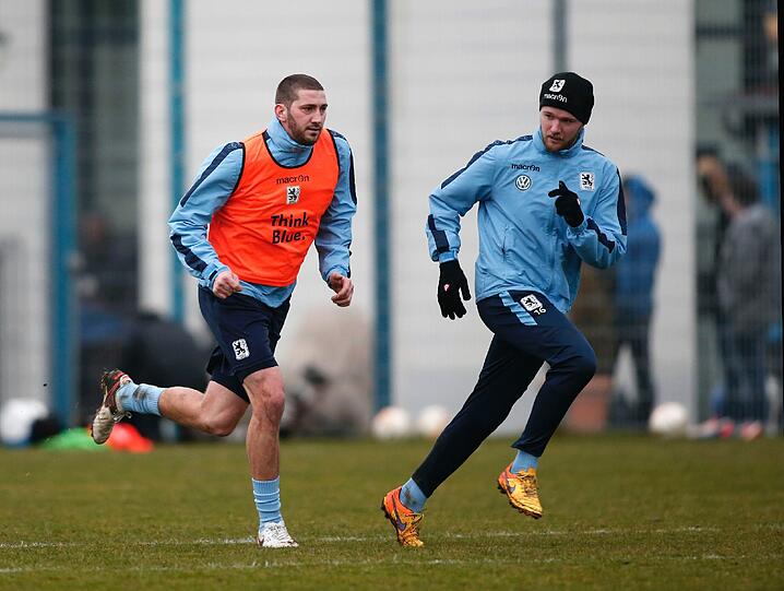 Ohne Wolf, mit Mölders: Die Bilder vom ersten Löwen-Training 2016.