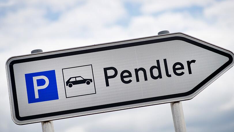 Mit der Pendlerpauschale kann man Kosten f&uuml;r die Fahrt zur Arbeit steuerlich geltend machen. (Illustration)