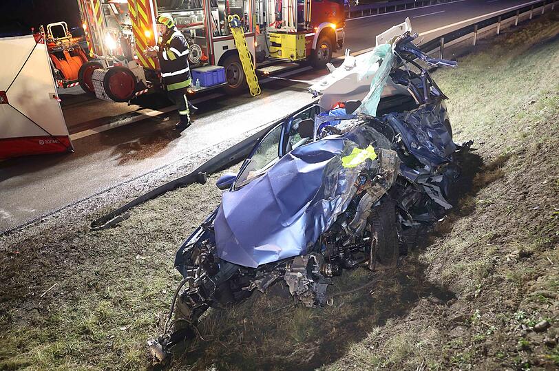 Weitere Bilder vom Unfallort auf der A94.
