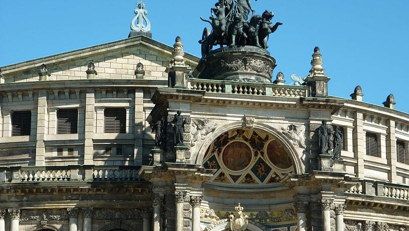 Die Semperoper, das Opernhaus der Sächsischen Staatsoper. Die Semperoper, das Opernhaus der Sächsischen Staatsoper.
