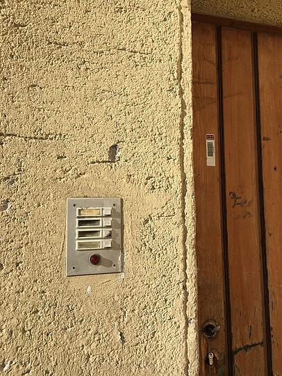 Vier Wohnungen gibt es in dem alten Haus.