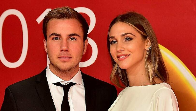 Ann-Kathrin und Mario Götze sind seit 2018 verheiratet. Ann-Kathrin und Mario Götze sind seit 2018 verheiratet.