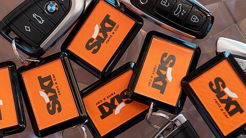 Die Reiselust der Kunden spielt dem Autovermieter Sixt weiter in die Karten.