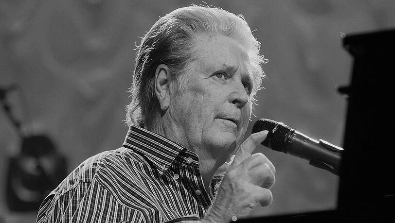 Brian Wilson zog sich zu Beginn der 1970er-Jahre aufgrund von psychischen Problemen aus der Band zurück. Brian Wilson zog sich zu Beginn der 1970er-Jahre aufgrund von psychischen Problemen aus der Band zurück.
