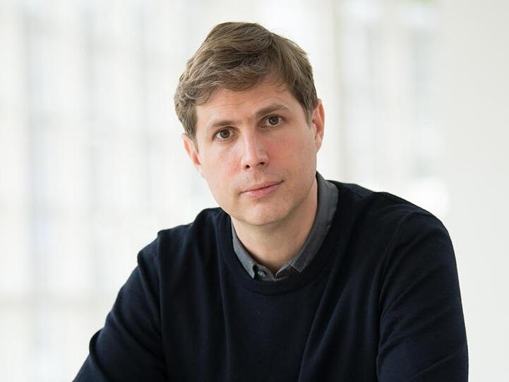 Der Autor Daniel Kehlmann ist kein Fan von historischen Romanen - aber schreibt selber welche.
