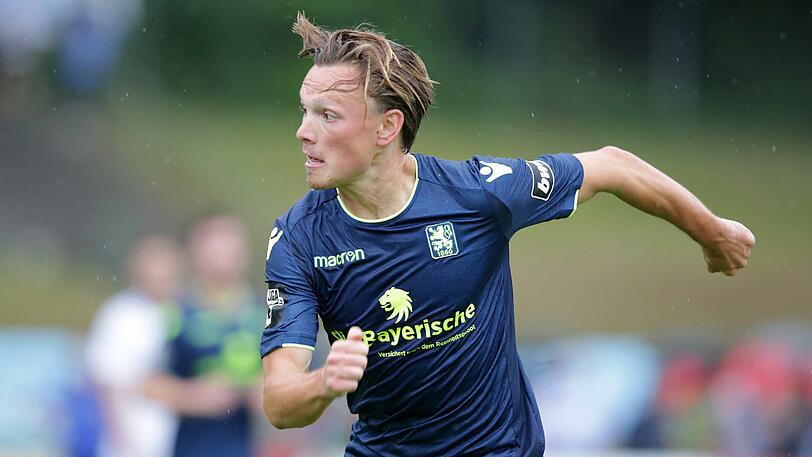 CHRISTIAN KÖPPEL NOTE 5
Unverhoffter Einsatz des Linksverteidigers, der zu den Aufstiegshelden der letzten Saison zählte. Anfangs solide, dann sein unfreiwilliger Assist bei Meppens Führung. (Archivbild)