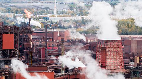 Starker R&uuml;ckgang der Rohstahlproduktion 2025: Die Stahlindustrie spricht vom vierten Krisenjahr in Folge. (Symbolbild)