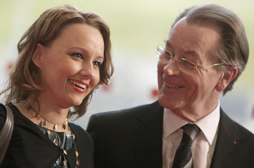 In dritter Ehe ist SPD-Politiker Franz Müntefering (73) mit der Journalistin Michelle Schumann (33) verheiratet