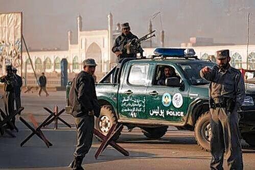 Polizisten in Afghanistan: Ab 30.November werden die Beamten am Hindukusch auch von bayerischen Ordnungshütern ausgebildet.