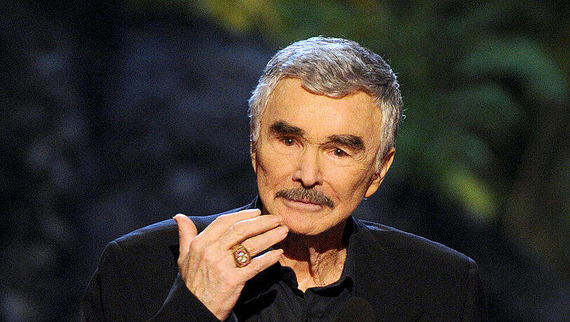 Der Bart sitzt noch: Burt Reynolds bei den "Guys Choice Awards" 2013 Der Bart sitzt noch: Burt Reynolds bei den "Guys Choice Awards" 2013