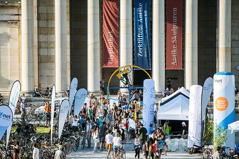 Über 16.000 Münchner waren bei der siebten Radlnacht dabei. Die Bilder.