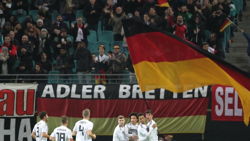 Die deutsche Nationalmannschaft hat das Testspiel gegen Russland in Leipzig mit 3:0 gewonnen. Die deutsche Nationalmannschaft hat das Testspiel gegen Russland in Leipzig mit 3:0 gewonnen.