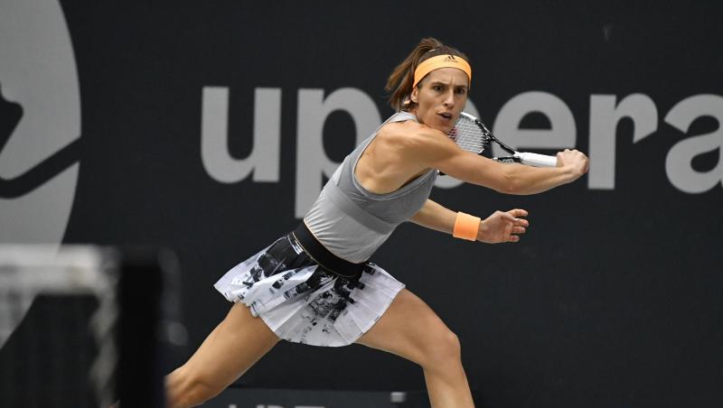 Andrea Petkovic fällt momentan wegen einer Verletzung am linken Knie aus. Andrea Petkovic fällt momentan wegen einer Verletzung am linken Knie aus.