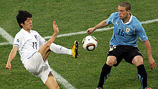 Uruguay entschied das Spiel mit 2:1 für sich Uruguay entschied das Spiel mit 2:1 für sich