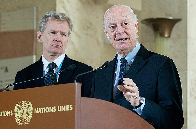 Der UN-Sondergesandte Staffan de Mistura drängt auf Wahlen in Syrien binnen 18 Monaten unter Aufsicht der Vereinten Nationen.