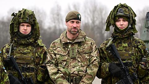 Prinz William war Regimentsoffizier in der Armee und absolvierte auch Stationen bei der Royal Air Force und Royal Navy. (Archivbild)