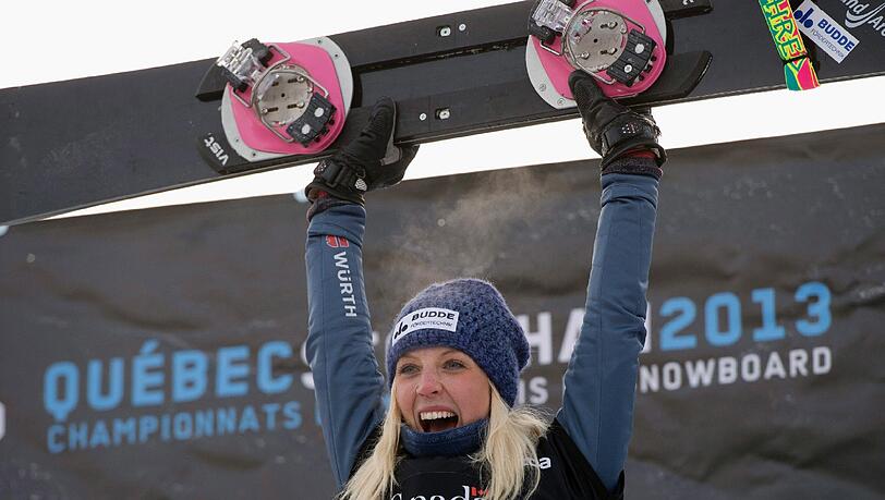 Isabella Laböck bei der Siegerehrung der Snowboard-WM. Isabella Laböck bei der Siegerehrung der Snowboard-WM.