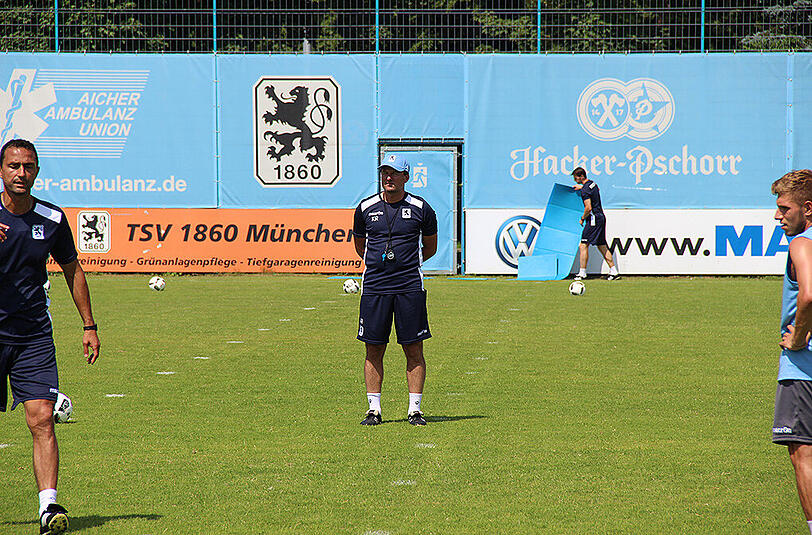 Am Samstag startete der TSV 1860 München ganz offiziell in die neue Saison. Klicken Sie sich durch die Bilder des Traningsauftakts mit dem neuen Trainer Kosta Runjaic.