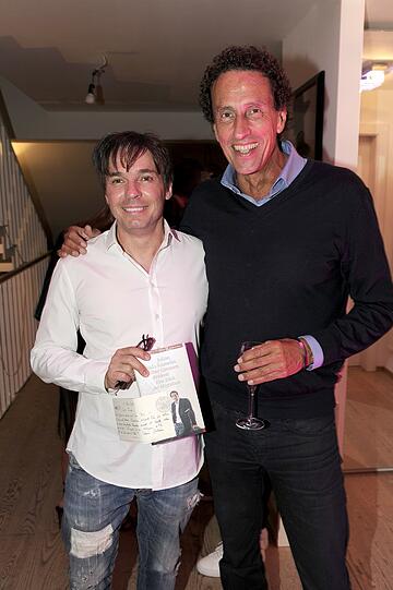 Gastgeber und Geburtstagskind Bruce Reith und Julian Nida-Rümelin.