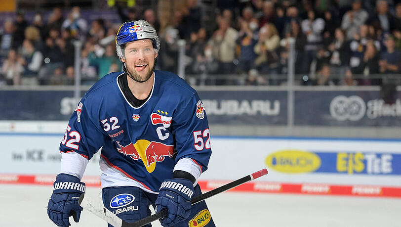 EHC-Kapitän Patrick Hager erzielte gegen Wolfsburg den ersten und den dritten Treffer - das 4:0 bereitete er vor.