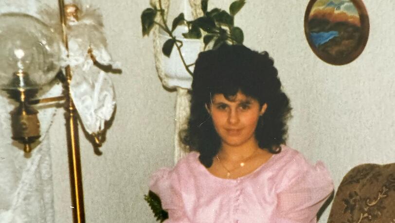Als junges Mädchen war Jeannette Graf Gewalt und sexuellem Missbrauch ausgesetzt. Als junges Mädchen war Jeannette Graf Gewalt und sexuellem Missbrauch ausgesetzt.