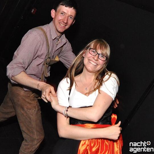 Tracht und Club - das passt zusammen! Am Dienstag wurde beim "Heimatabend" im "8below" gefeiert. Mehr Bilder unter: www.nachtagenten.de