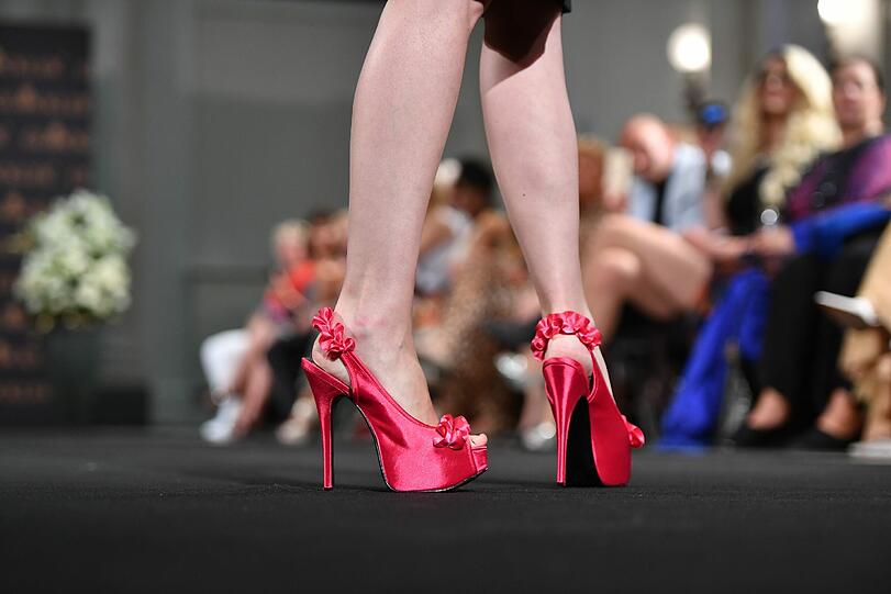 Harald Glööckler hat auf der Berlin Fashion Week seine neue Kollektion präsentiert.