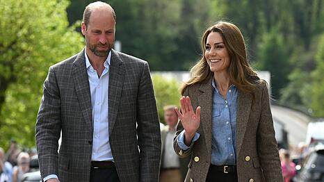 William und Kate w&uuml;nschen "allen ein frohes Weihnachtsfest".