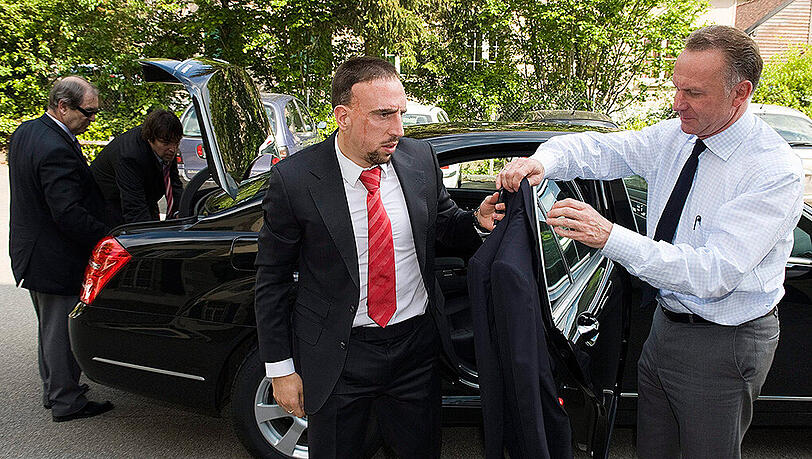Sorgenkind Ribéry? Alles halb so wild, meint Karl-Heinz Rummenigge. Sorgenkind Ribéry? Alles halb so wild, meint Karl-Heinz Rummenigge.
