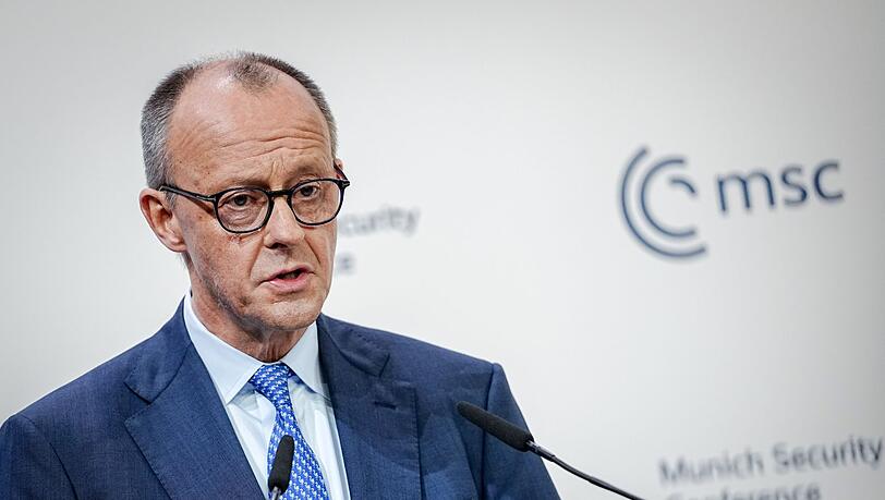 Der Kanzler mit seiner Rede in München erheblich dazu beigetragen, dass nun intensiv über eine europäische nukleare Abschreckung diskutiert wird. Der Kanzler mit seiner Rede in München erheblich dazu beigetragen, dass nun intensiv über eine europäische nukleare Abschreckung diskutiert wird.