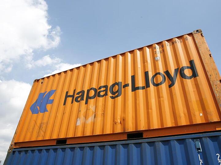 Auch operativ lief es für Hapag-Lloyd dank Kosteneinsparungen im Zuge der UASC-Fusion besser.