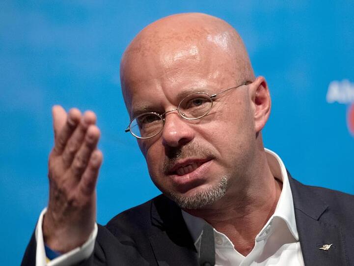 Brandenburgs AfD-Landeschef Andreas Kalbitz wäre für einige Mitglieder als neuer Bundesvorsitzender schwer zu verdauen, da er zu den bekanntesten Mitgliedern des rechtsnationalen Flügels zählt.