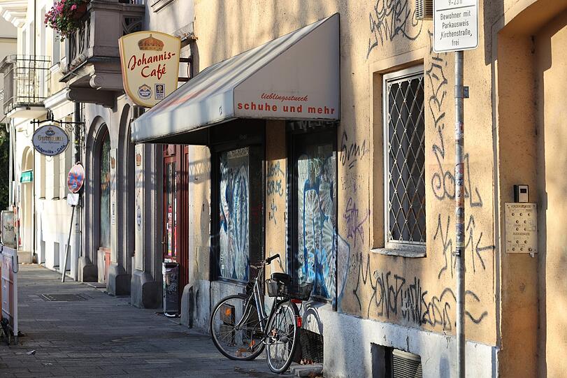 Erste Adresse für Haidhauser: das Johannis-Café am Johannisplatz.