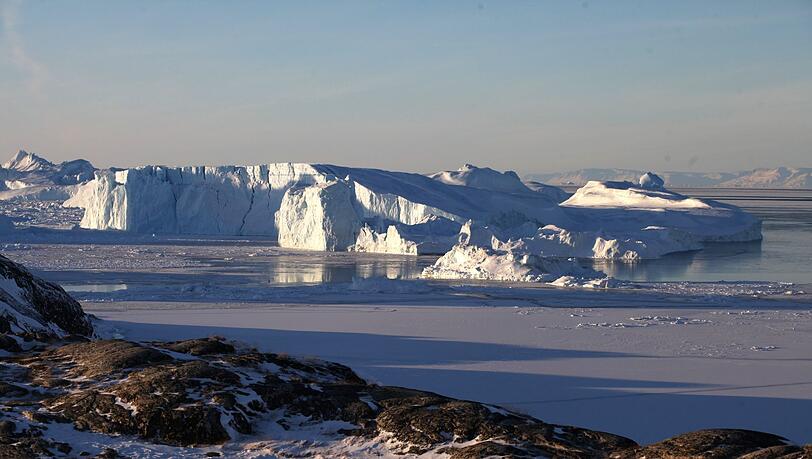 Eisberge in der N&auml;he des westgr&ouml;nl&auml;ndischen Ortes Ilulissat. Trump erhebt erneut Besitzanspr&uuml;che auf Gr&ouml;nland.