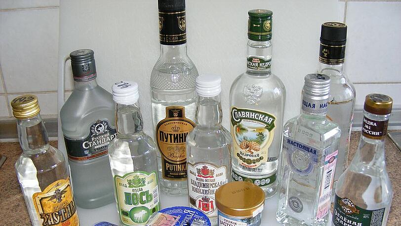 Als sie sich um Nachschub kümmern wollte, hatte die Coburgerin bereits einiges intus. Als sie sich um Nachschub kümmern wollte, hatte die Coburgerin bereits einiges intus.