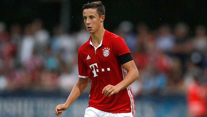 In den letzten Wochen trainierte er bereits regelmäßig bei den Profis des FC Bayern: Marco Friedl. In den letzten Wochen trainierte er bereits regelmäßig bei den Profis des FC Bayern: Marco Friedl.