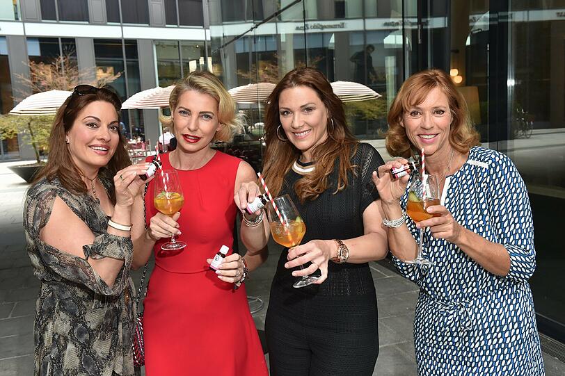 Julia Dahmen, Giulia Siegel, Simone Ballack und Carin C. Tietze