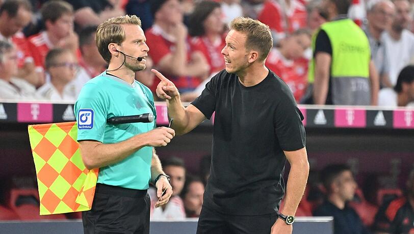 Bayerischer Streithansl: Nagelsmann mit dem Linienrichter.