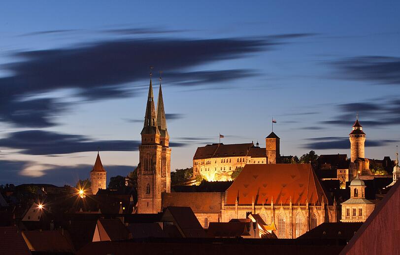 Nürnberg bei Nacht.